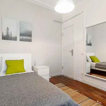 Exquisite Flat Near Bagdat Street In Kadikoy Апартаменты